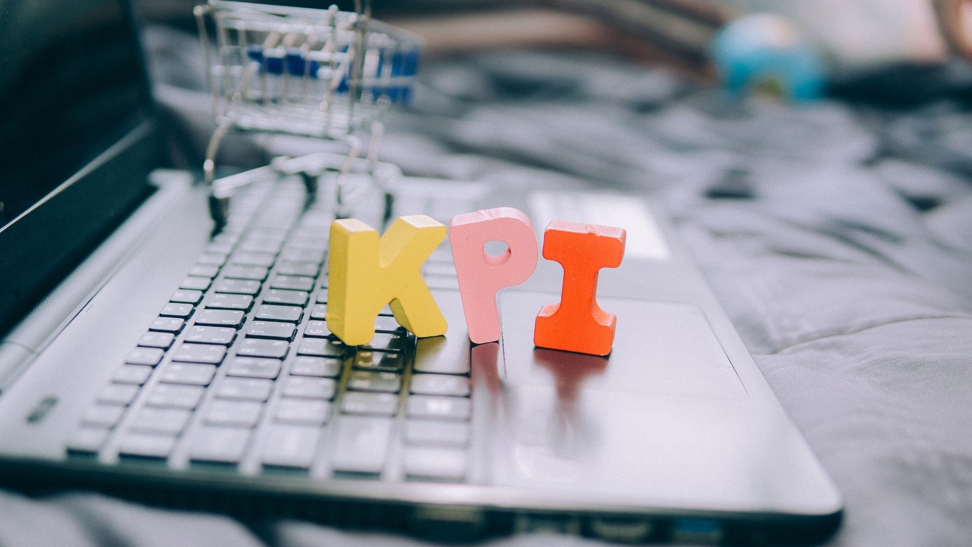 Develop and Track Site KPIs and ROI to Optimize Marketing – SEO Tips – Common Marketing Steps to achieve SEO Results